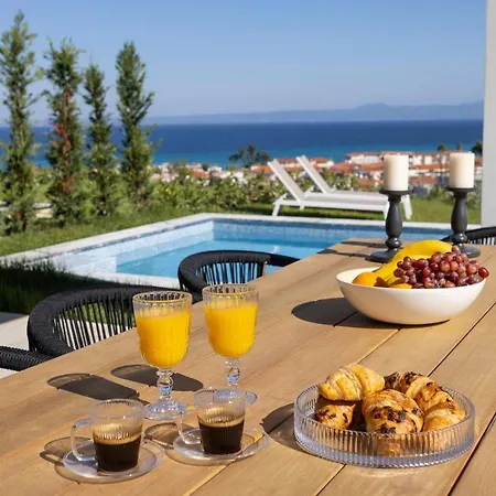 Vilă Mare - Private Pool, 4 Bdrms, Sea View, Bbq *