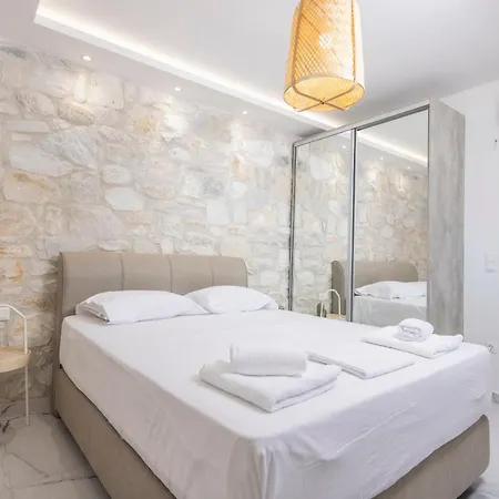 Mare - Private Pool, 4 Bdrms, Sea View, Bbq