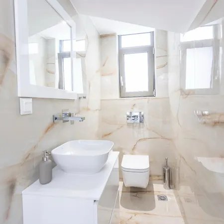 Mare - Private Pool, 4 Bdrms, Sea View, Bbq * هانيوتي