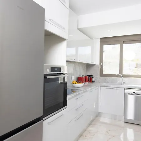 Mare - Private Pool, 4 Bdrms, Sea View, Bbq Villa Hanioti