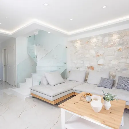 Mare - Private Pool, 4 Bdrms, Sea View, Bbq Villa
