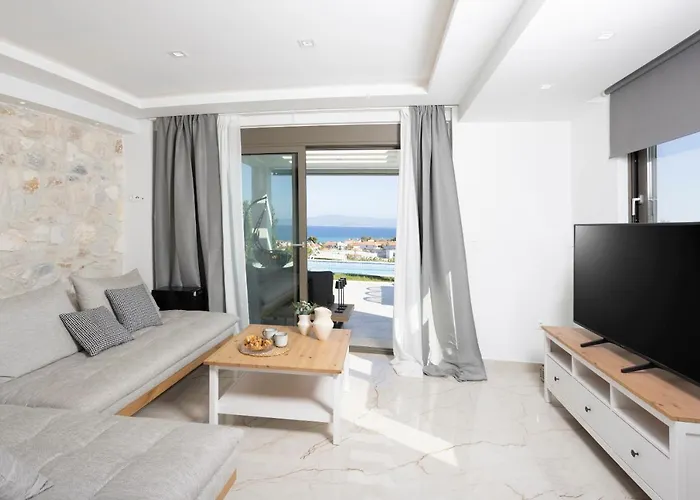 Mare - Private Pool, 4 Bdrms, Sea View, Bbq Villa *