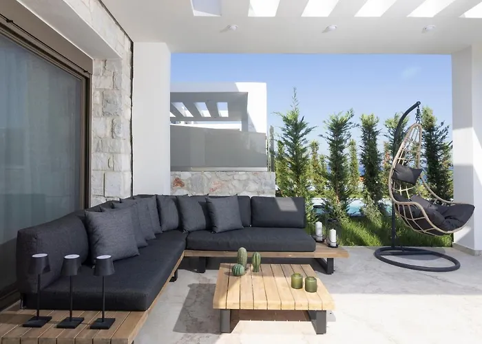 Villa Mare - Private Pool, 4 Bdrms, Sea View, Bbq *