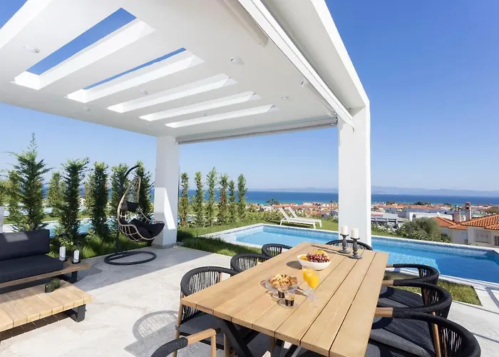 Mare - Private Pool, 4 Bdrms, Sea View, Bbq Villa Hanioti