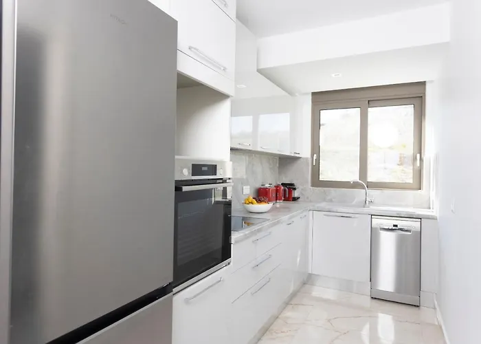 Mare - Private Pool, 4 Bdrms, Sea View, Bbq Villa Hanioti