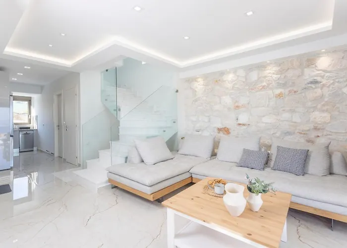 Mare - Private Pool, 4 Bdrms, Sea View, Bbq Villa